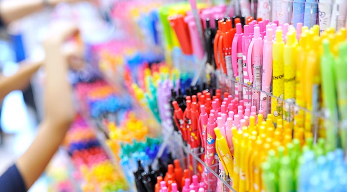 Pens & writing instruments